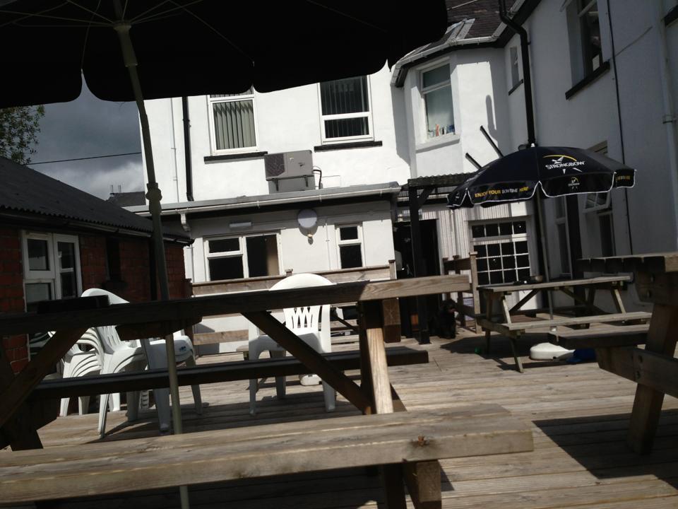 Coach & Horses Bed & Breakfast Tredegar Dış mekan fotoğraf