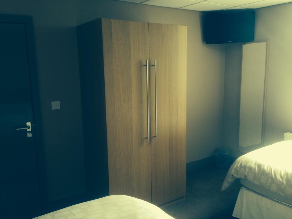 Coach & Horses Bed & Breakfast Tredegar Dış mekan fotoğraf